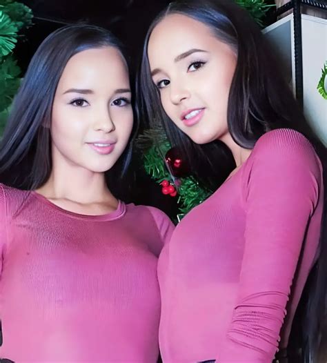 Adelalinka Twins